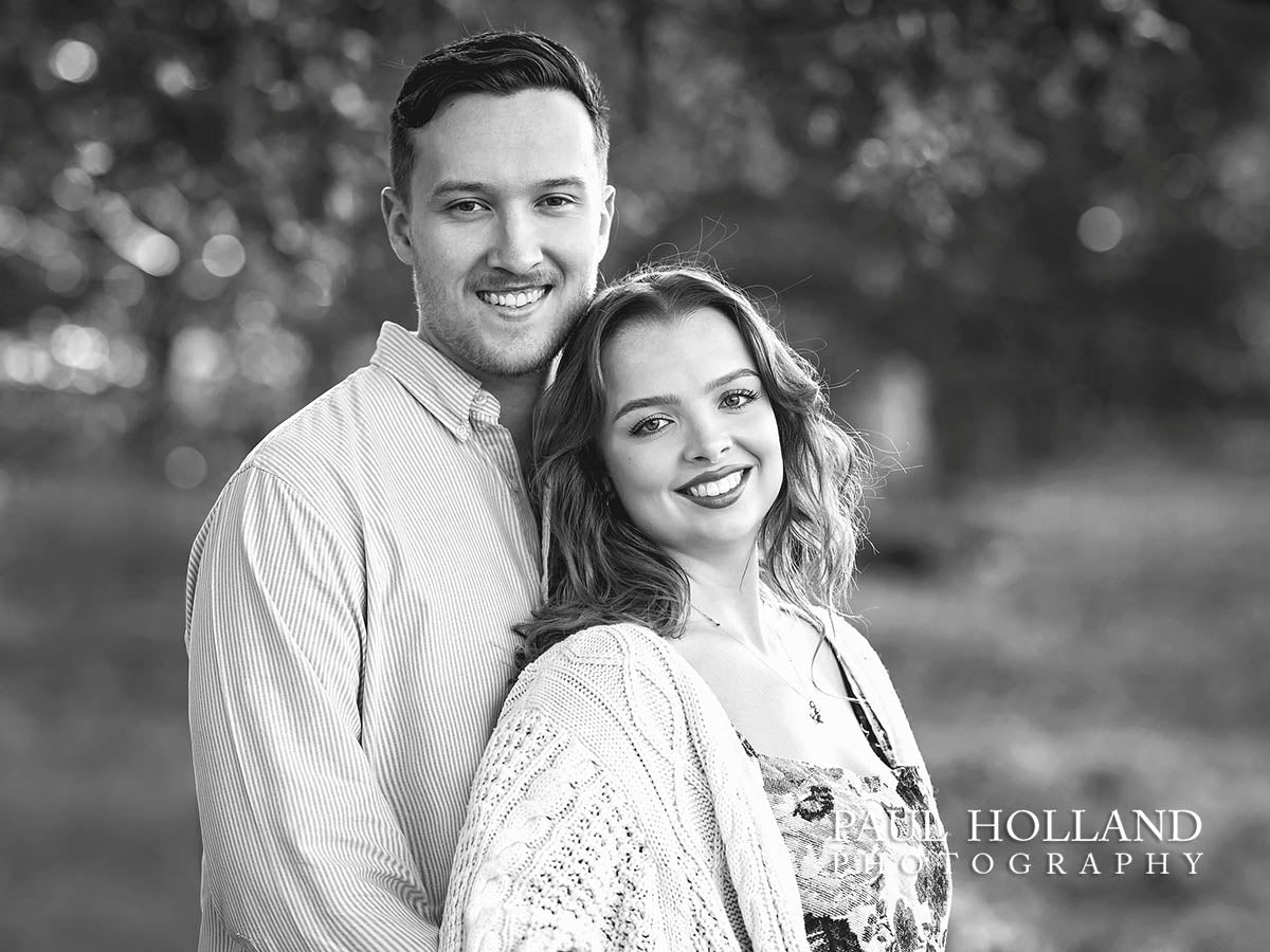 Couple's Outdoor Photo Shoot