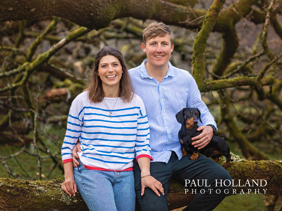 Couple's Outdoor Photo Shoot