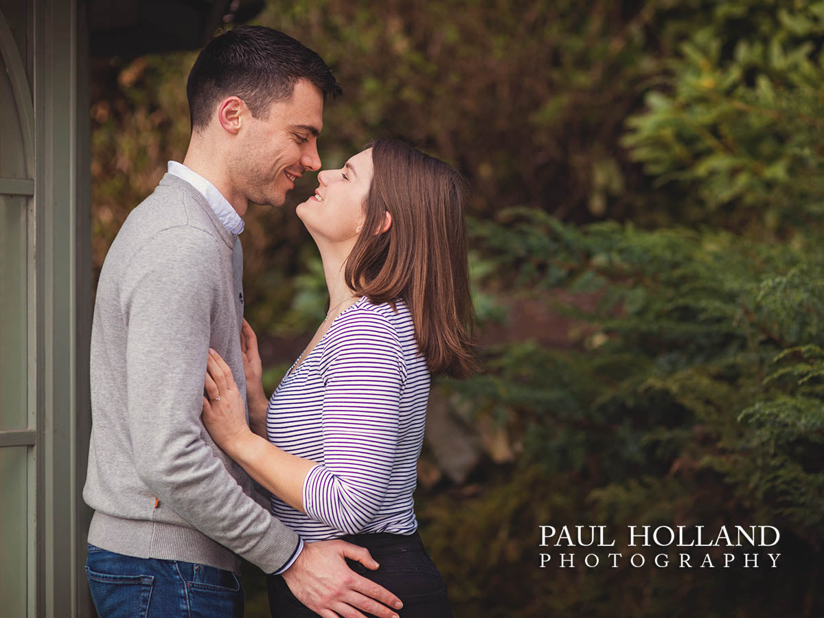 Couple's Outdoor Photo Shoot