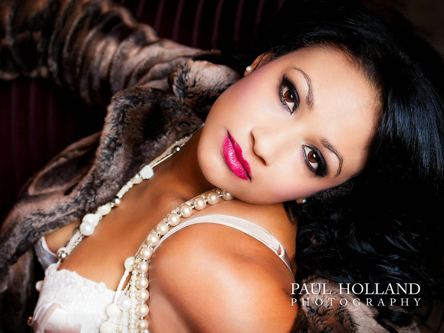 Studio Photo Shoot & Triple Print Folder Package - Boudoir