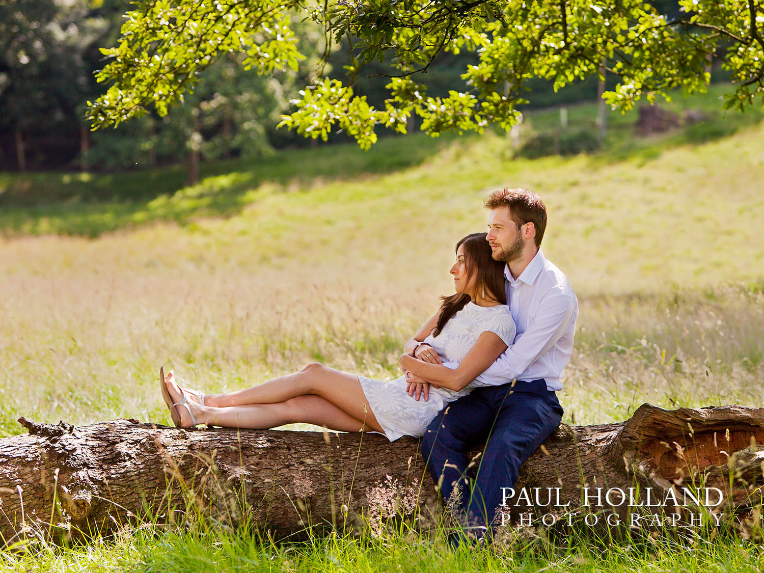 Couple's Outdoor Photo Shoot